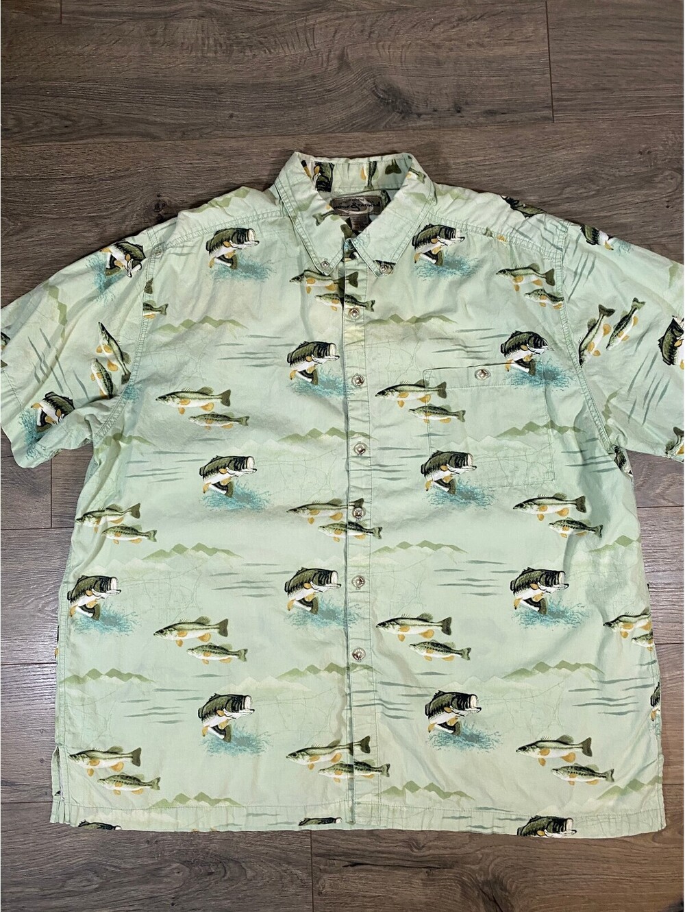 Hook & Tackle Shirt Mens 2XL Green Bass Fish Print Cotton Short Sleeve Camp